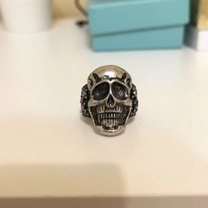 Silver Skull ring